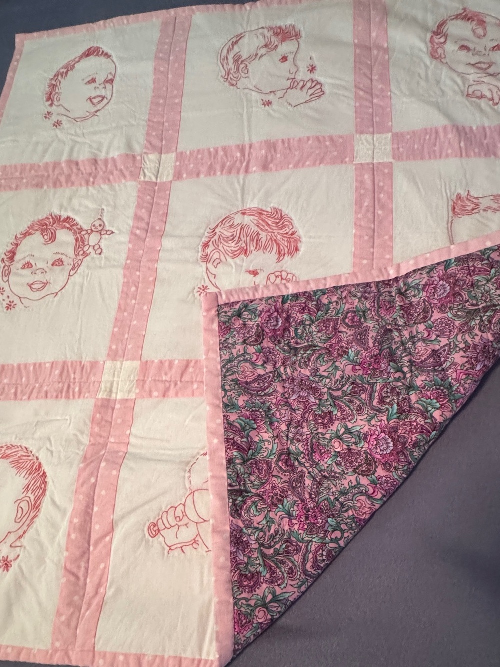 🩵 Vintage-Inspired Pink and White Baby Quilt - Soft Nursery Throw